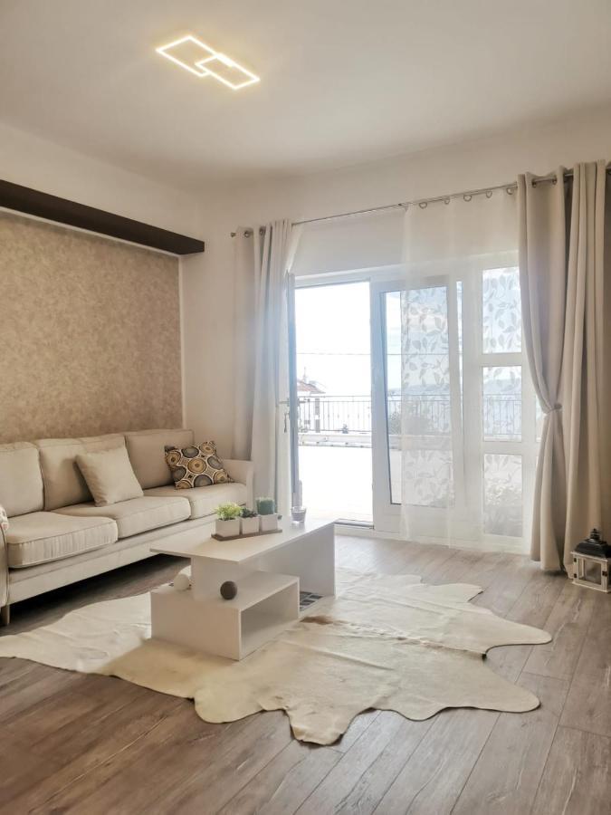 Studio Apartment "Brigita",Parking With Gate Fiume Kültér fotó