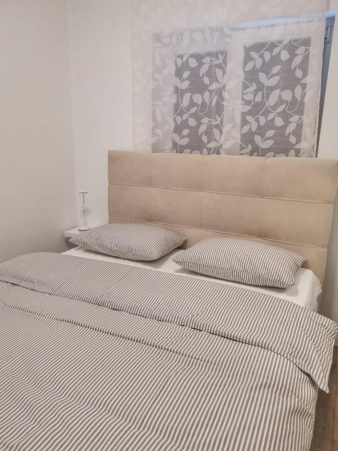 Studio Apartment "Brigita",Parking With Gate Fiume Kültér fotó