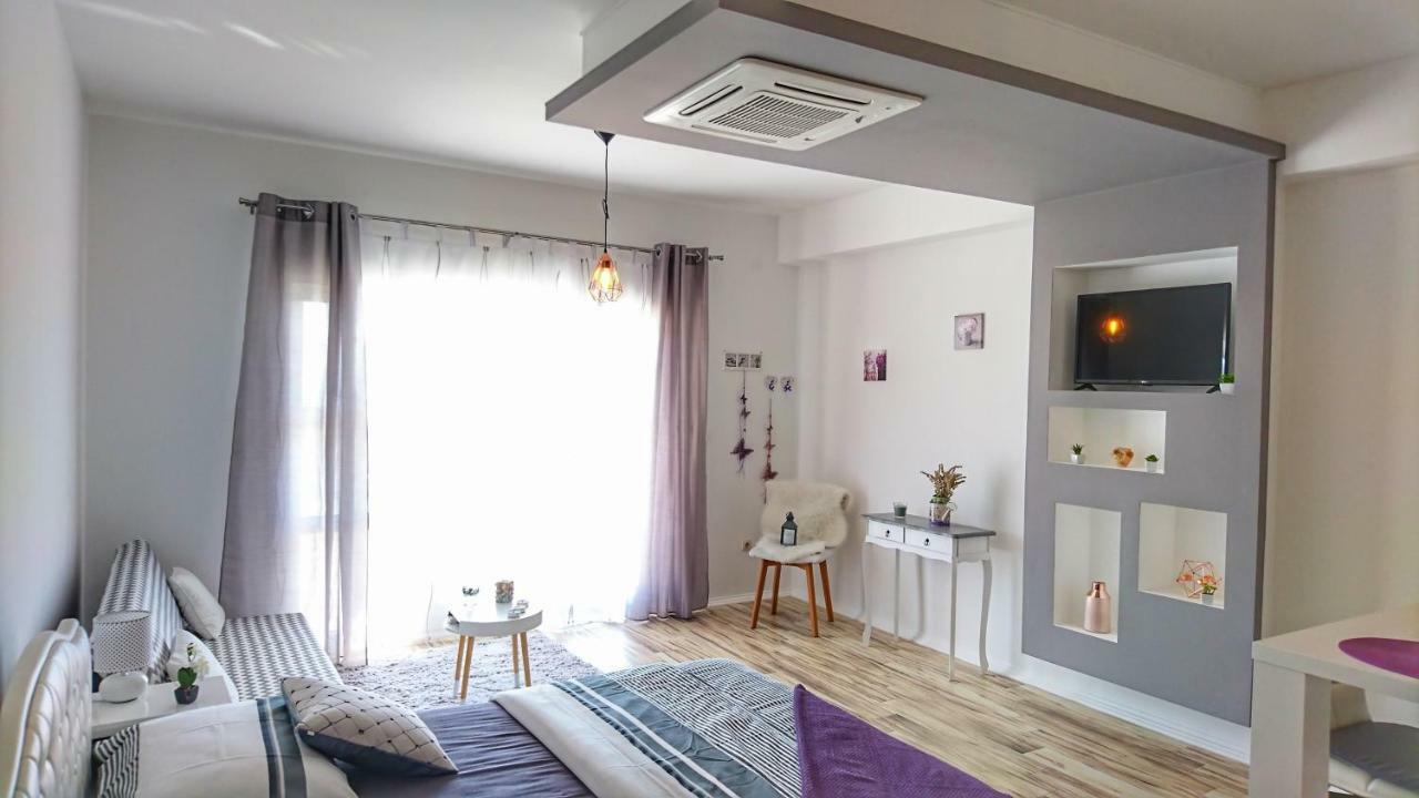 Studio Apartment "Brigita",Parking With Gate Fiume Kültér fotó