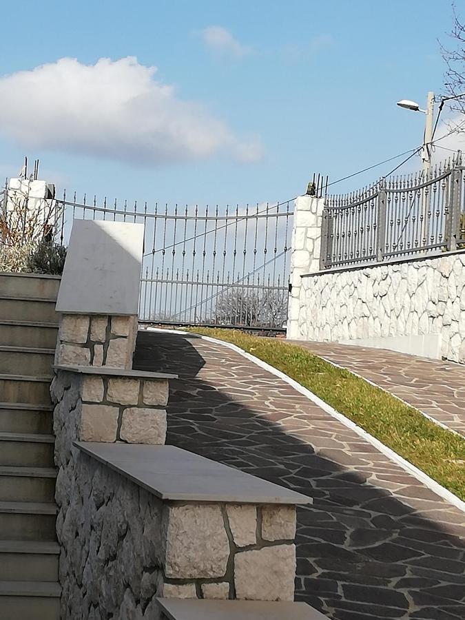Studio Apartment "Brigita",Parking With Gate Fiume Kültér fotó